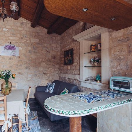 Le Cacinare Apartment Modica Bagian luar foto