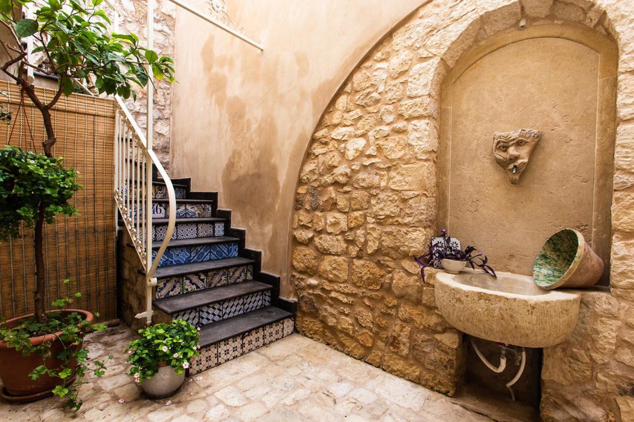 Le Cacinare Apartment Modica Bagian luar foto