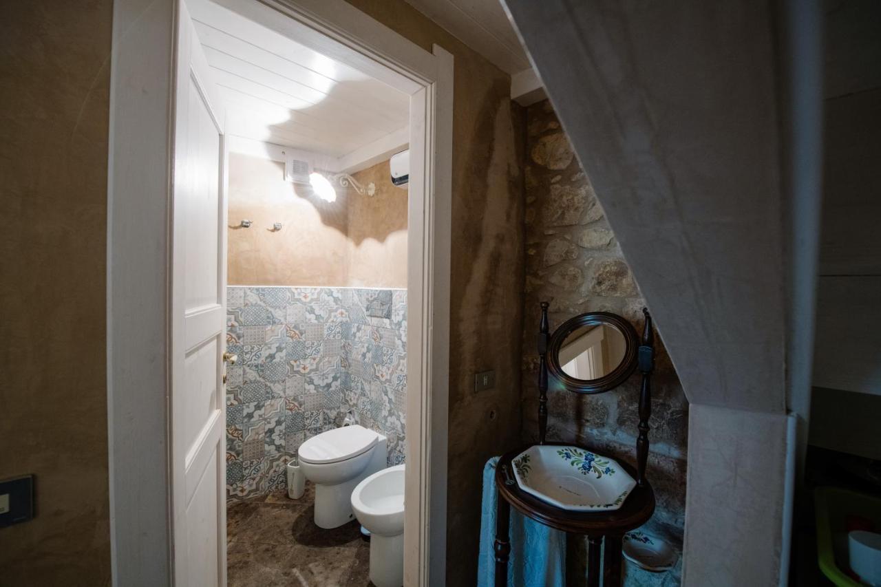 Le Cacinare Apartment Modica Bagian luar foto