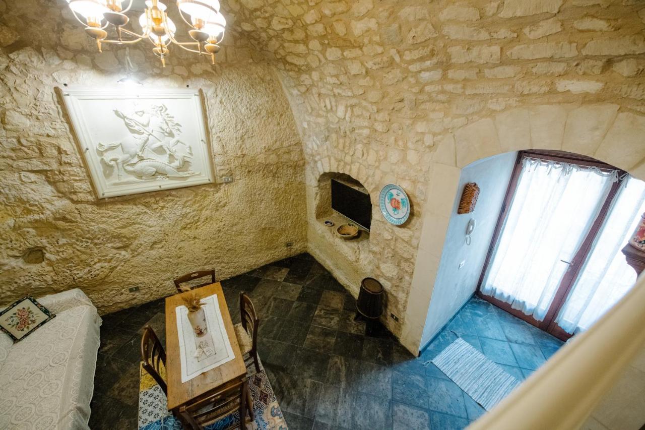 Le Cacinare Apartment Modica Bagian luar foto